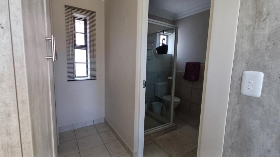 2 Bedroom Property for Sale in Vakansieplaas Western Cape